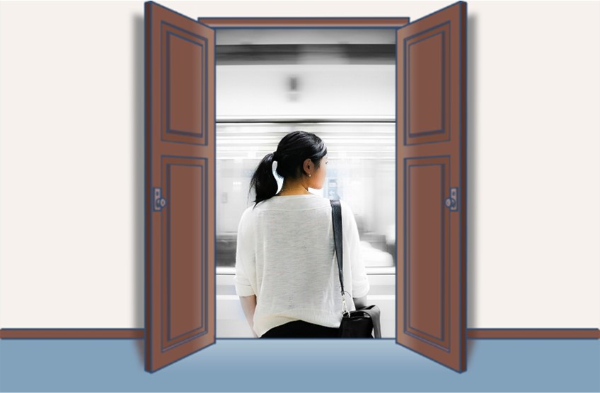 出勤中の女性イメージ