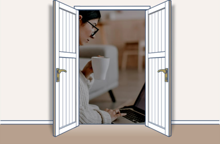 Webライティングをする女性イメージ